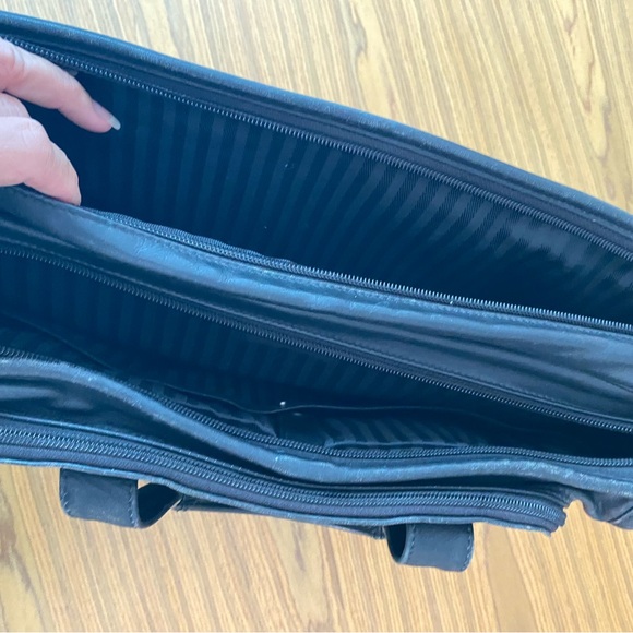 Vintage TUMI leather briefcase - Picture 4 of 8